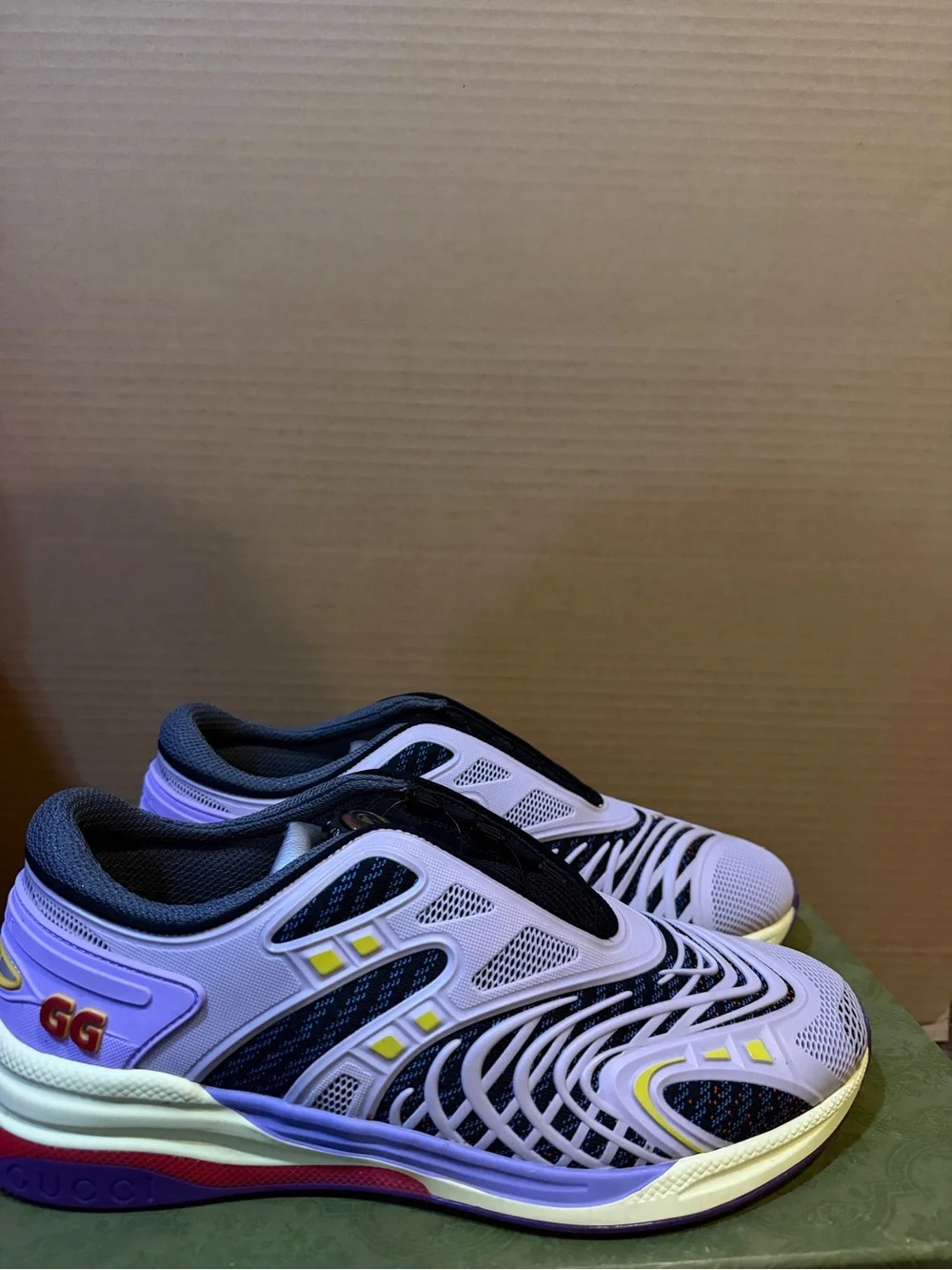 Gucci Ultra Pace R Sneaker, Lavender, size 11.